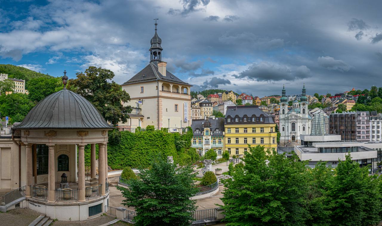What to Do in Karlovy Vary in the Evening: 5 Best Ideas